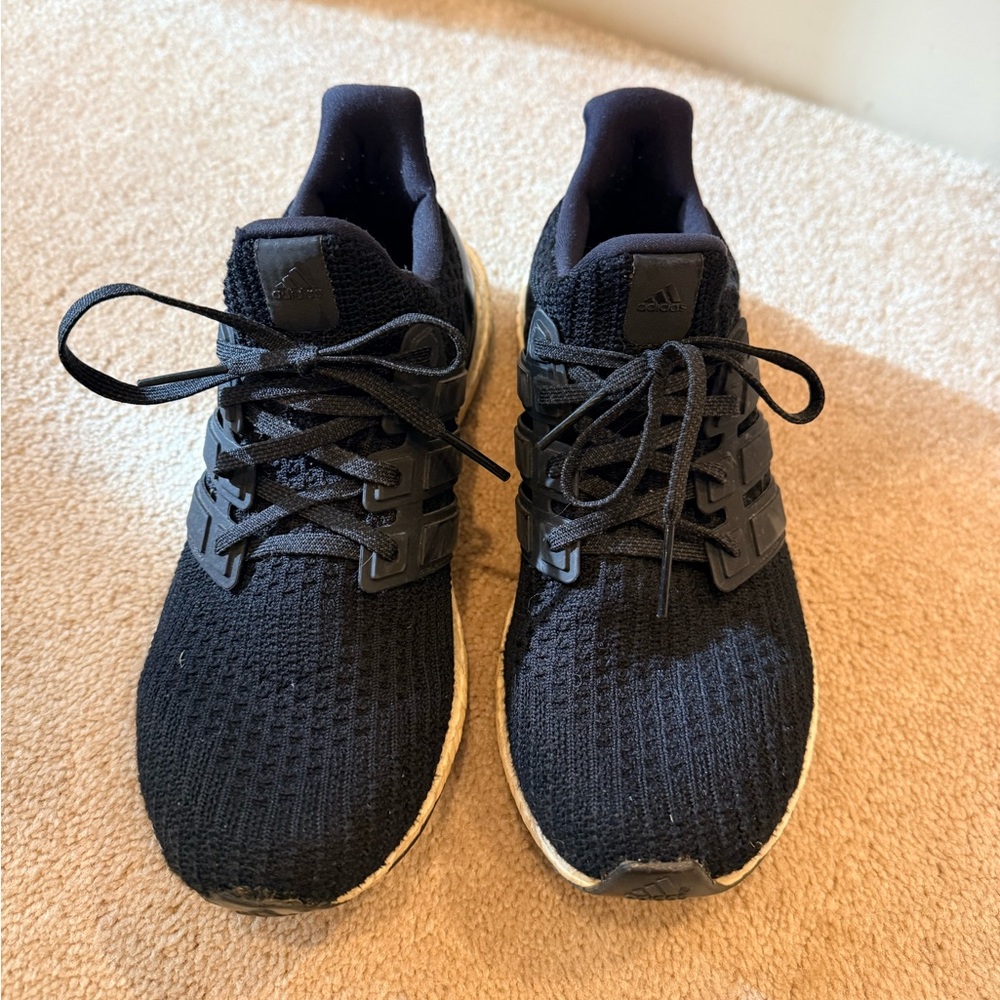 Adidas Ultraboost Women’s Black Athletic Sneakers Sz 8.5